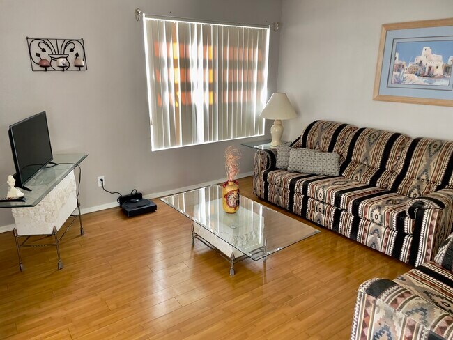 Building Photo - 4850 E Desert Cove Ave