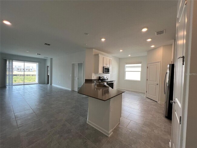 Building Photo - 178 Aces High Ln