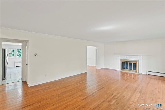 Building Photo - 791 Newfield Ave