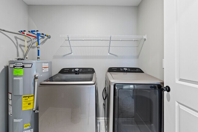 Building Photo - 2681 Rockaway Pl
