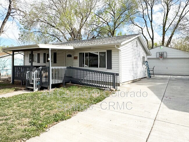 Primary Photo - 1021 Norwood Ave