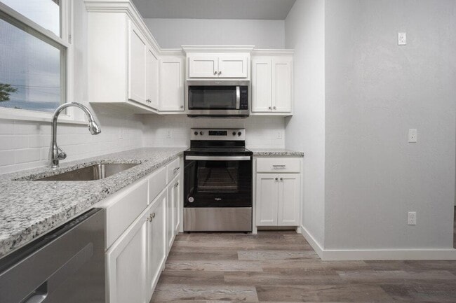 Building Photo - 201 S 11th St