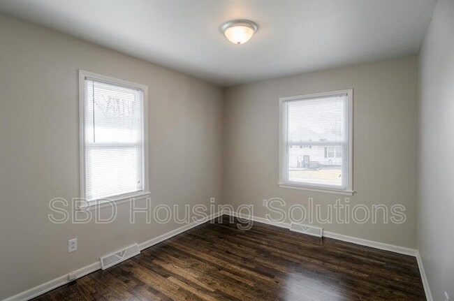 Building Photo - 15300 E 36th Terrace S