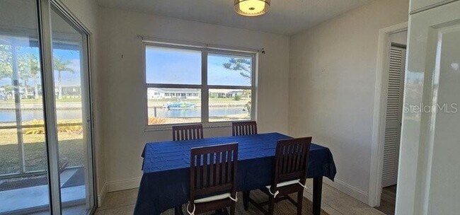 Building Photo - 1620 Montia Ct