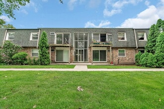 Building Photo - 10214 S 84th Terrace