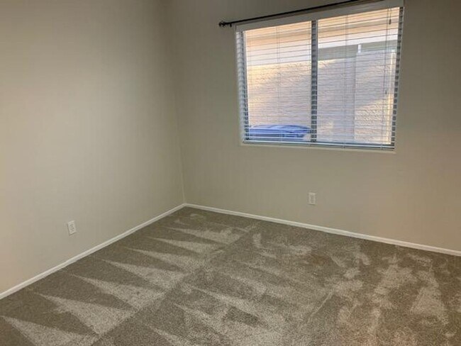 Building Photo - Single Srory Three Bedroom Home in West Ch...