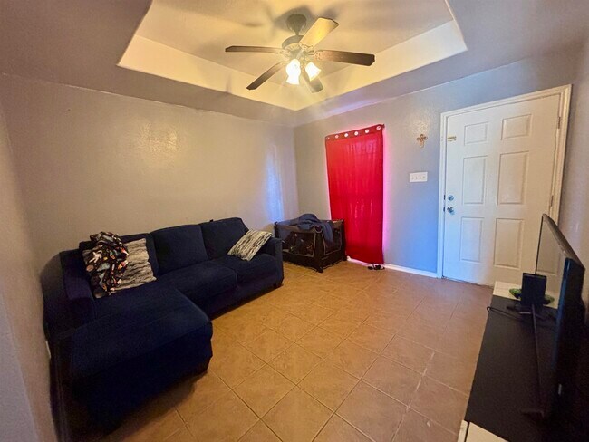 Building Photo - 2616 Comal Loop