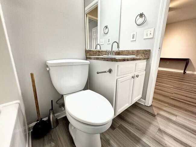 Building Photo - All Electric 1 Bedroom 1 Bathroom in Cartersville