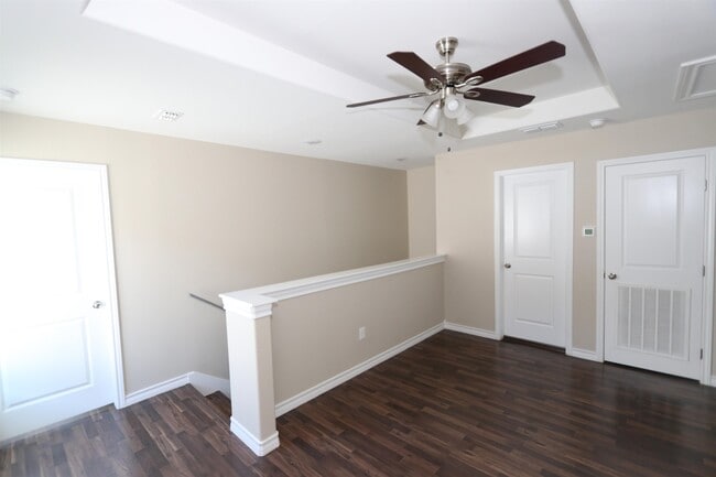 Building Photo - 7964 Elka Lp