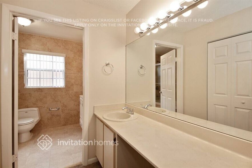 Building Photo - 13857 SW 103rd Ln