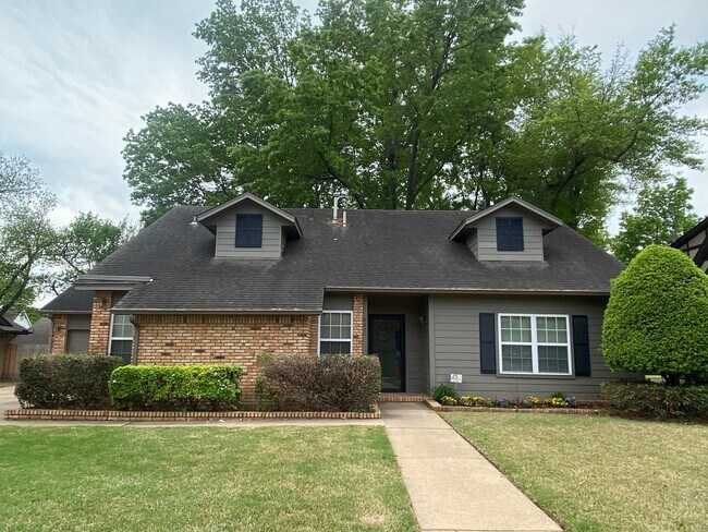 Building Photo - Storybook 3 Bedroom House