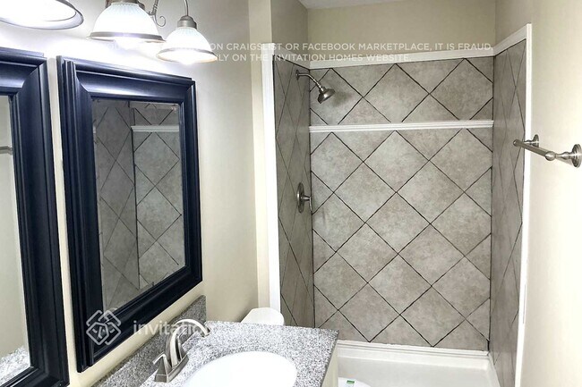 Building Photo - 2 Acorn Ct