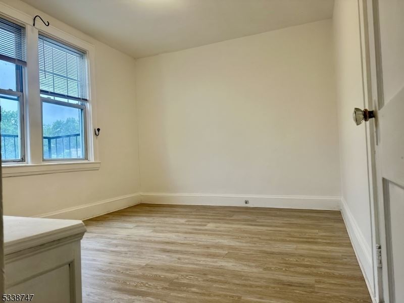 bedroom 1 - 69 W Mount Pleasant Ave