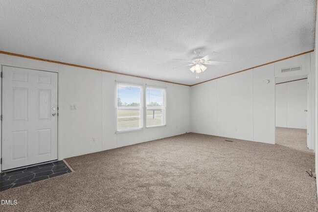 Building Photo - 1385 Live Oak Rd