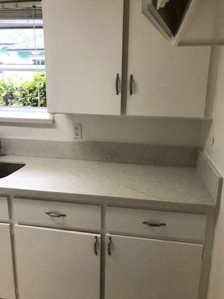 Building Photo - 22414 Susana Ave