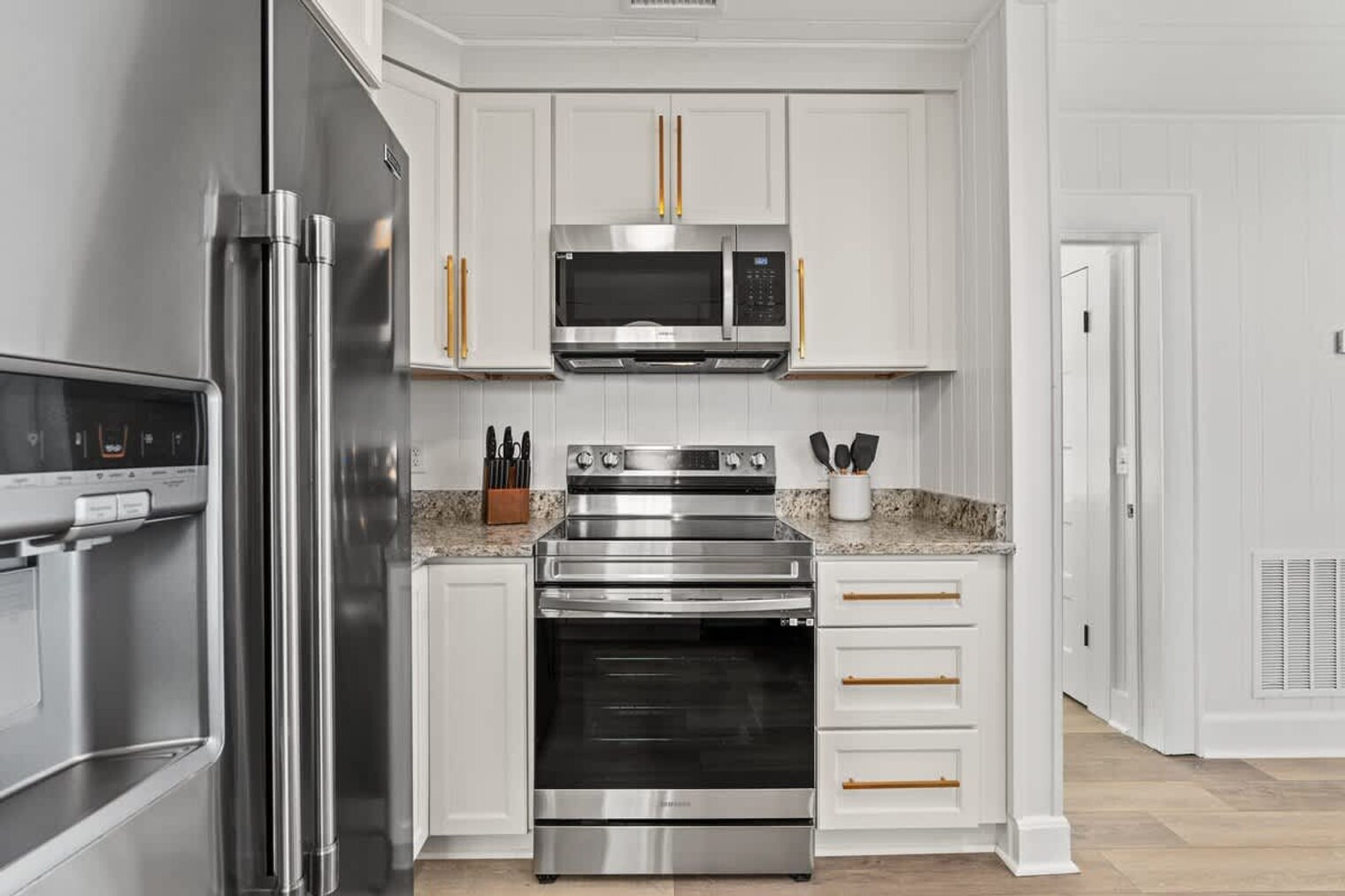 Building Photo - 9618 Beach Blvd