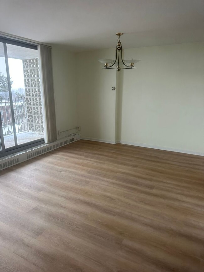 Building Photo - Trolley Square - 2 bedroom, 2 bathroom cor...