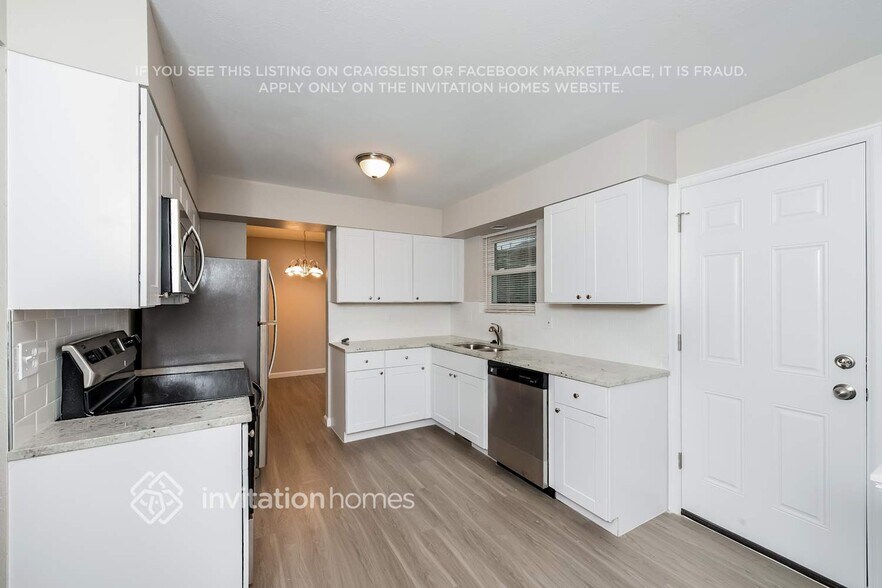 Building Photo - 9540 Meade St