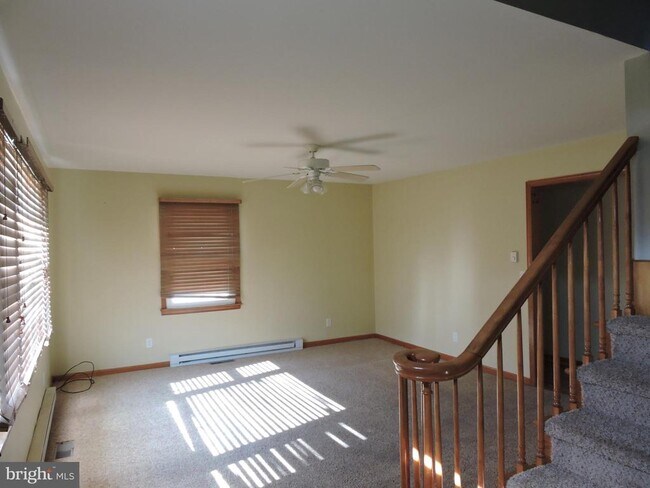 Building Photo - 34478 Roxana Rd