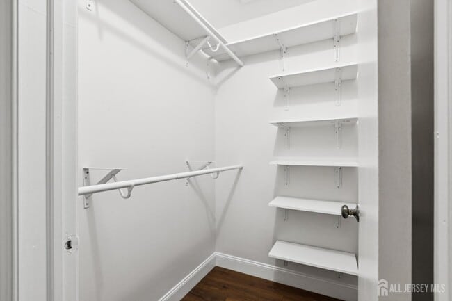 Building Photo - 378 Minstrel Ct