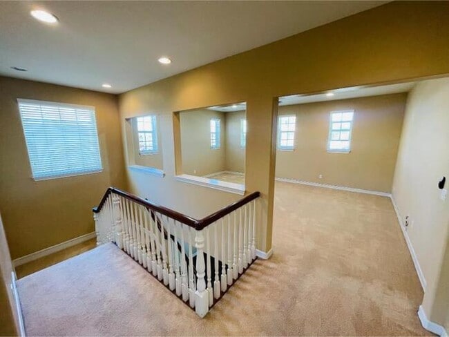 Building Photo - 32391 Alpine Ct