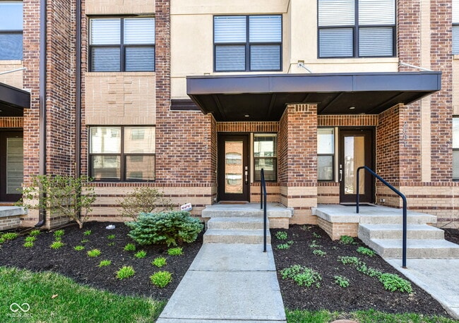 Building Photo - 2579 Filson St