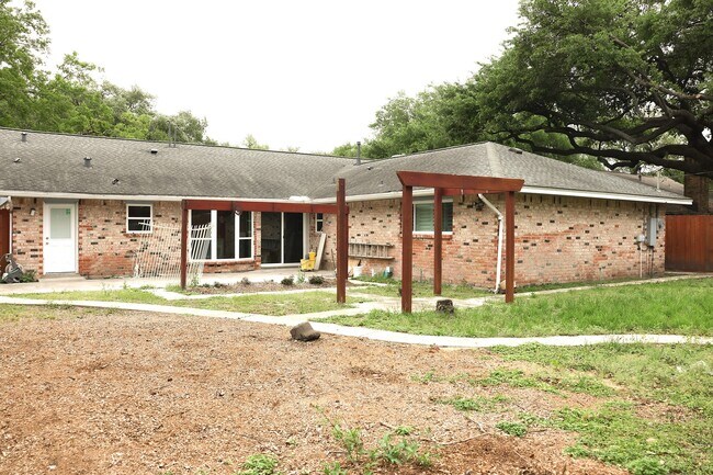 Building Photo - 8335 Langdon Ln