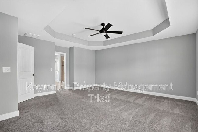 Building Photo - 504 Eagles Wy