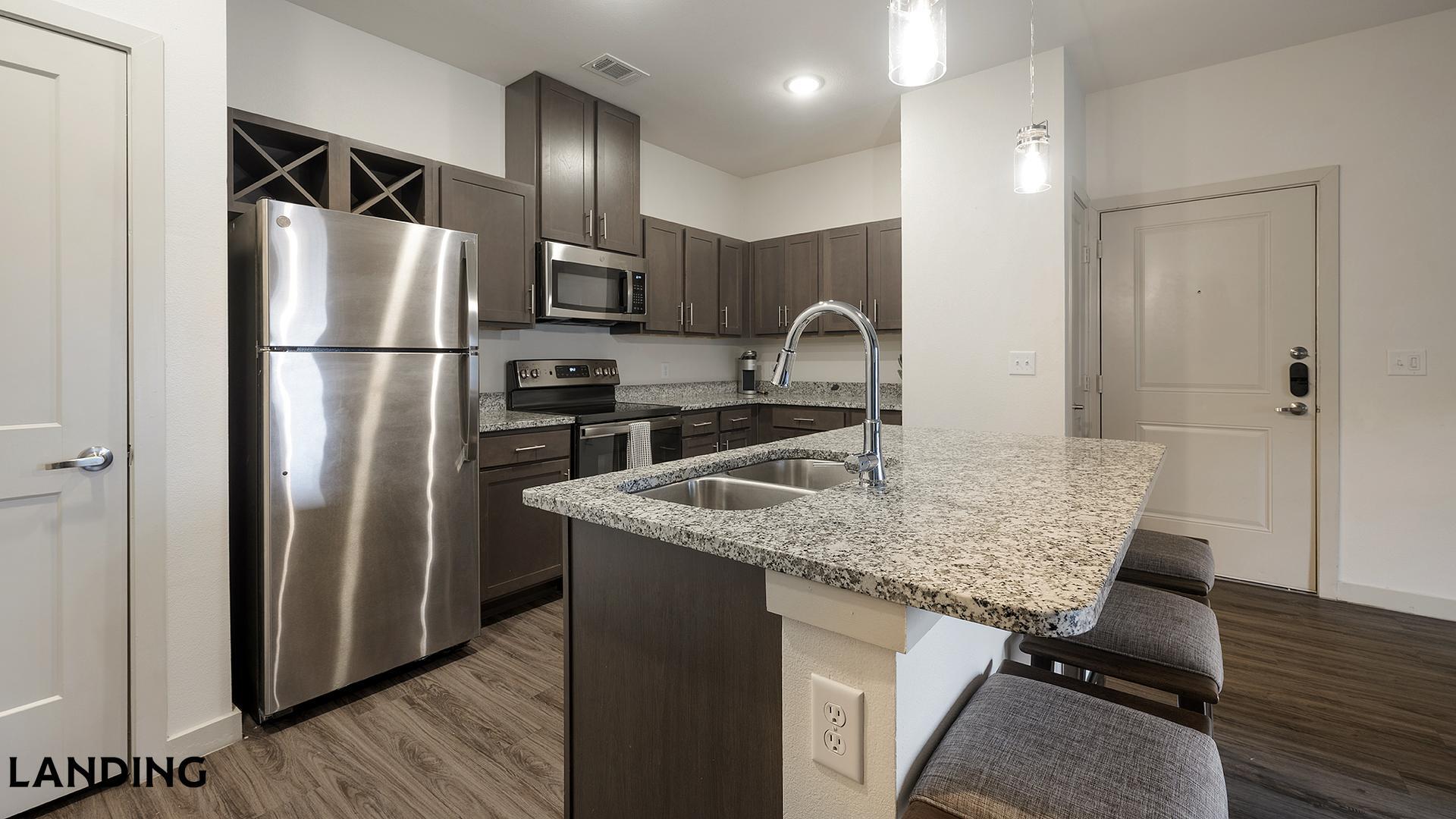 Building Photo - 2825 Main St