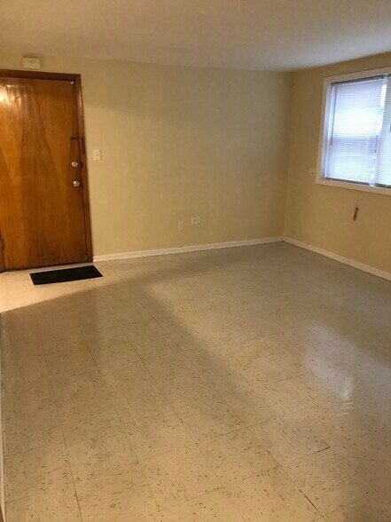 Building Photo - 1971 N 19th Ave