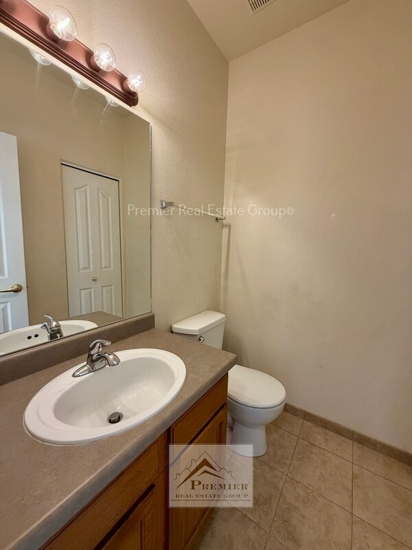 Building Photo - 2225 Stepping Stones Way