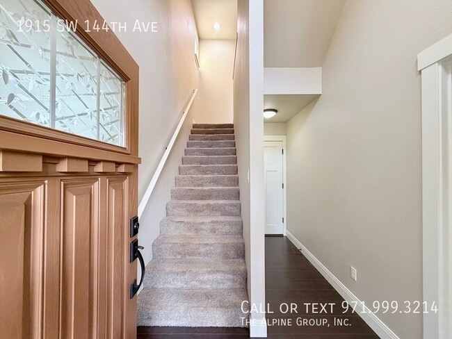 Building Photo - 1915 SW 144th Ave