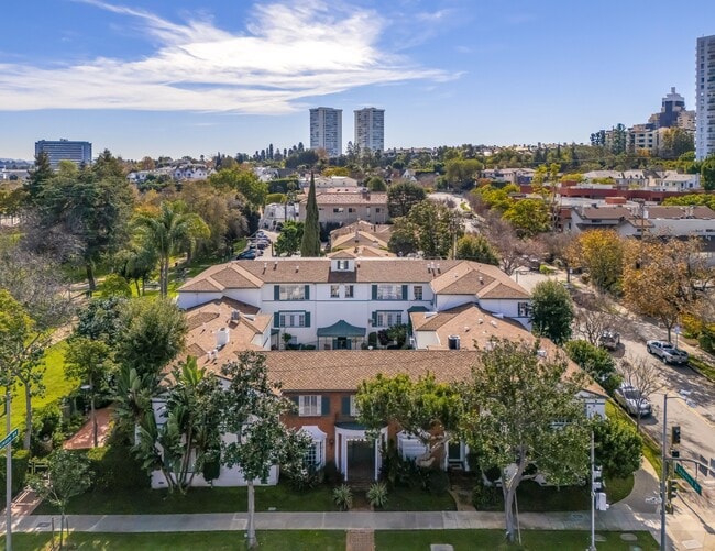Building Photo - 9768 W Olympic Blvd