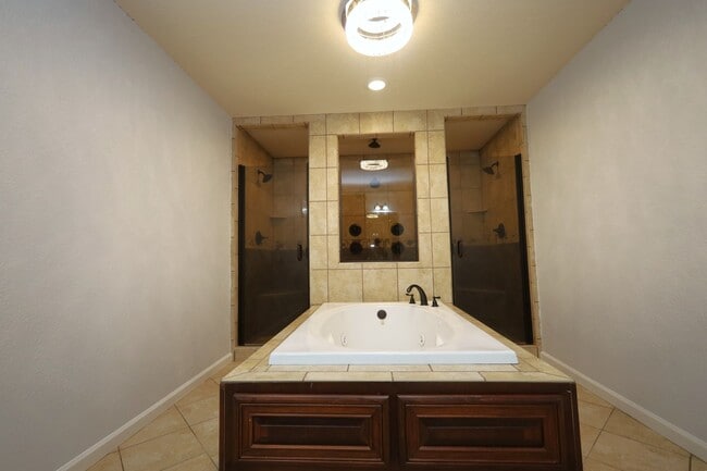 Building Photo - 124 Mill Pond Pl