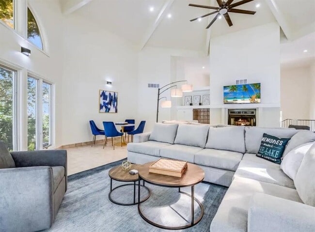 Building Photo - 1263 Terminal Loop Rd