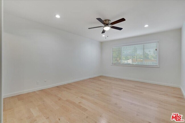 Building Photo - 4862 Adele Ct