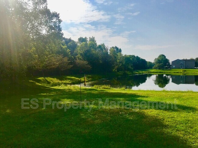 Building Photo - 4481 Redcliff N Ln