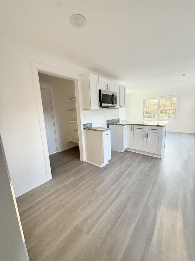 Building Photo - 310 Highland St