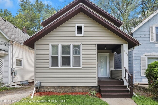 Primary Photo - 231 N Fairview Ave