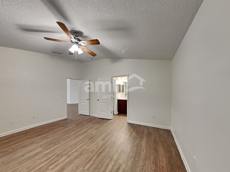 Building Photo - 867 Bonaparte Landing Blvd