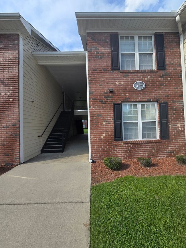 Building Photo - 4020-104 Bardstown Court