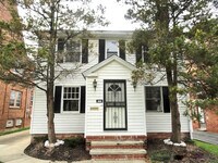 Building Photo - 4 Bed - 1.5 Bath Colonial for Rent in Shaker Heights | Beautiful Updates!