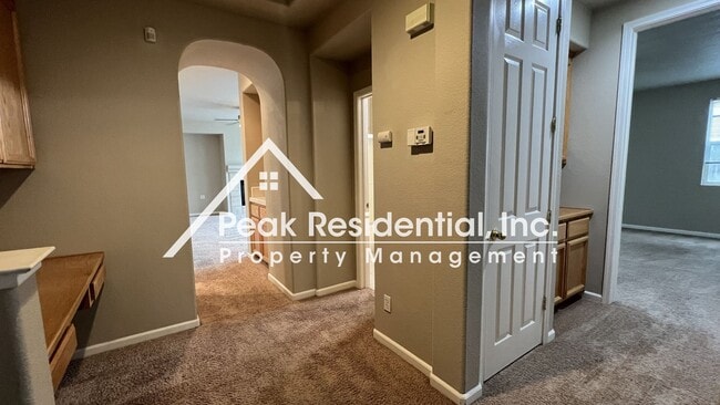 Building Photo - Spacious Elk Grove 3bd/2ba Home with 2 Car...