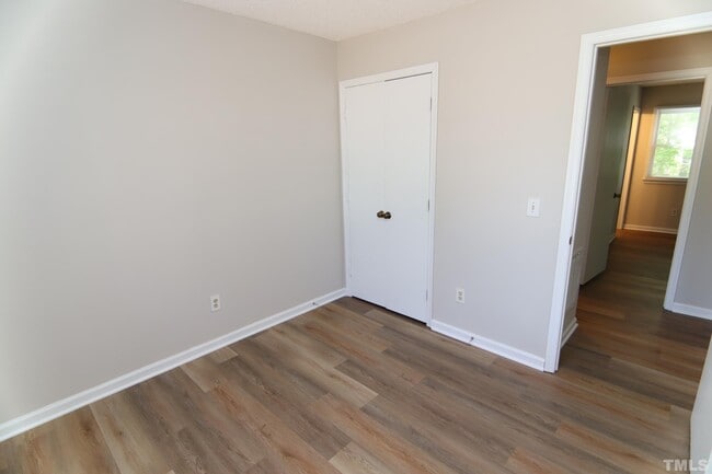 Building Photo - 103 Wigan Cir