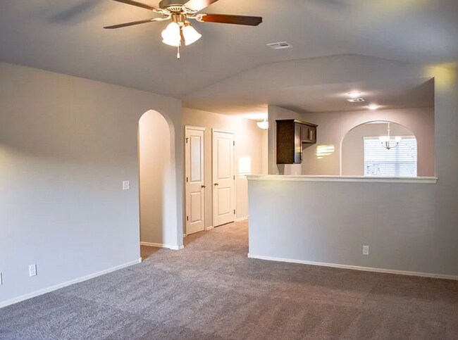 Building Photo - Your new home in Stone Horse is waiting for you! Come see this beautiful 3 bedroom, 2 bath home!