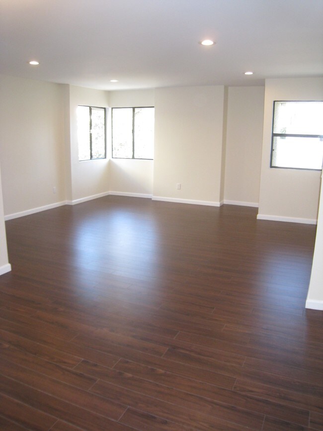 Elk Apartments 520 W Elk Ave Glendale CA 91204 Apartment Finder