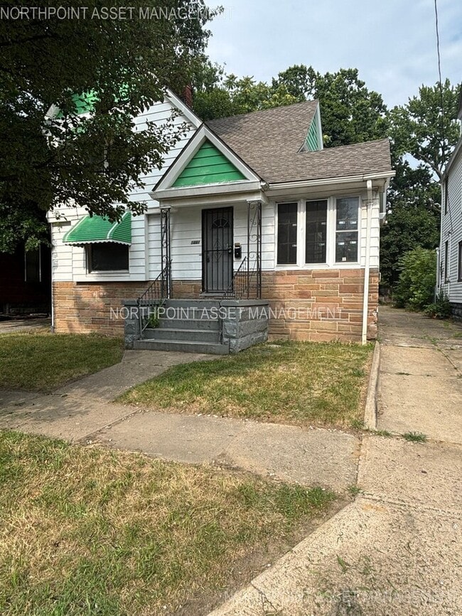 Primary Photo - Stunning 4 beds 1 bath in Cleveland!