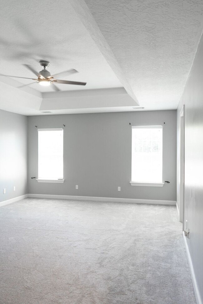 Building Photo - 724 Avrett Cir
