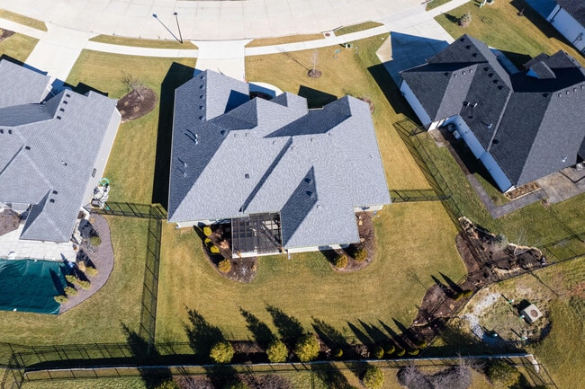 Building Photo - 4914 Glide Cv