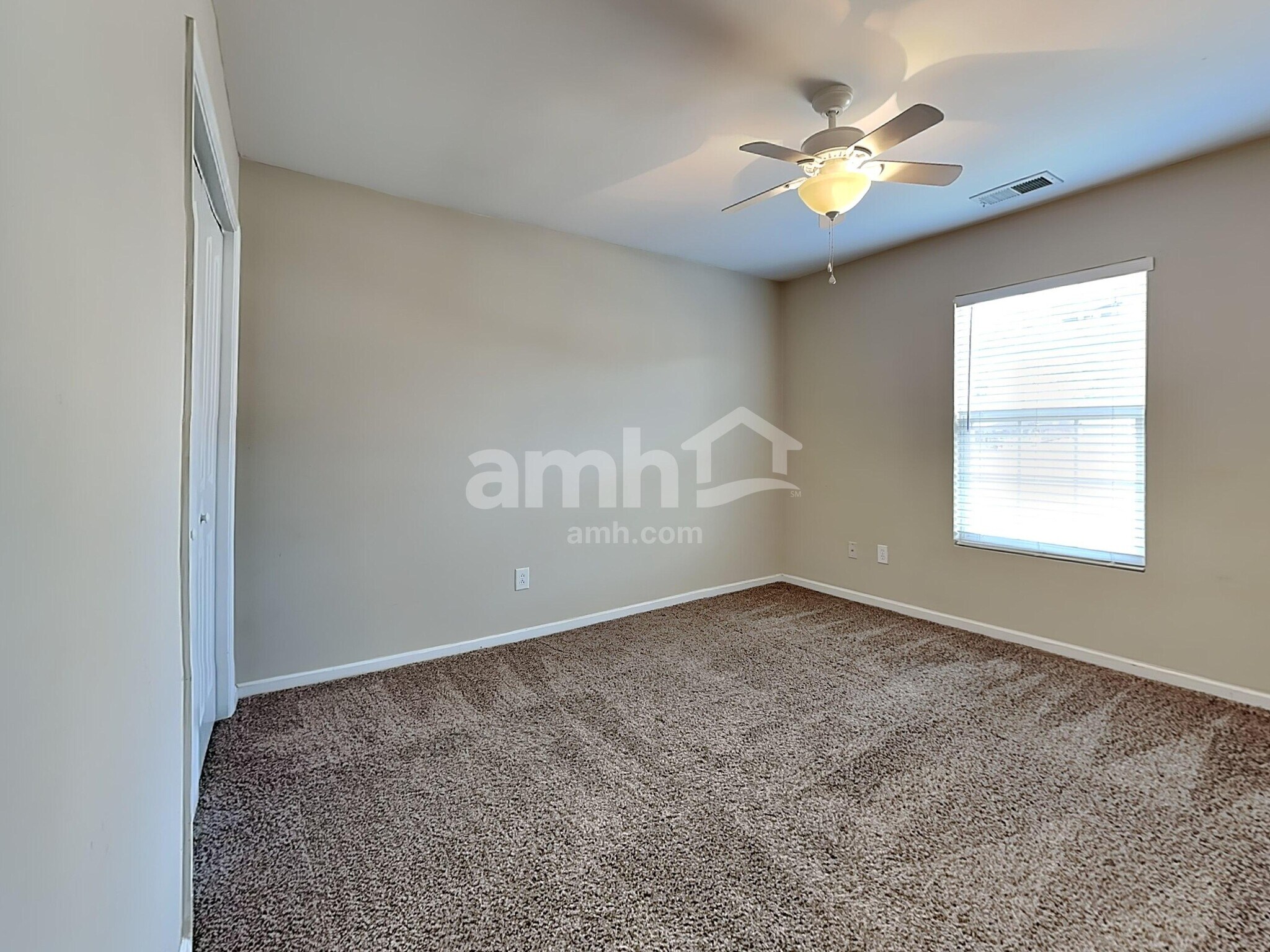 Building Photo - 5015 Whitfield Ct